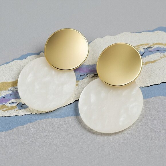 Minimalist Golden Circle Trendy Fashion Design Statement Stylish Earrings - Picture 11 of 11